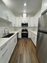 6439 1/2 Graves Ave in Van Nuys, CA - Building Photo