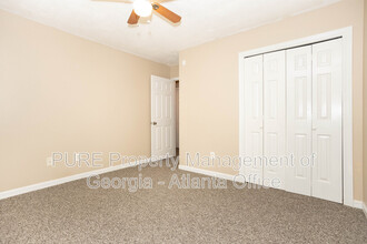 1714 Twin Brooks Dr SE in Marietta, GA - Foto de edificio - Building Photo