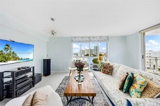 1688 West Ave in Miami Beach, FL - Building Photo - Building Photo