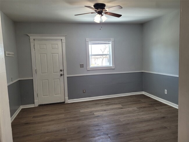 403 S Blackwell St in La Porte, TX - Building Photo - Building Photo