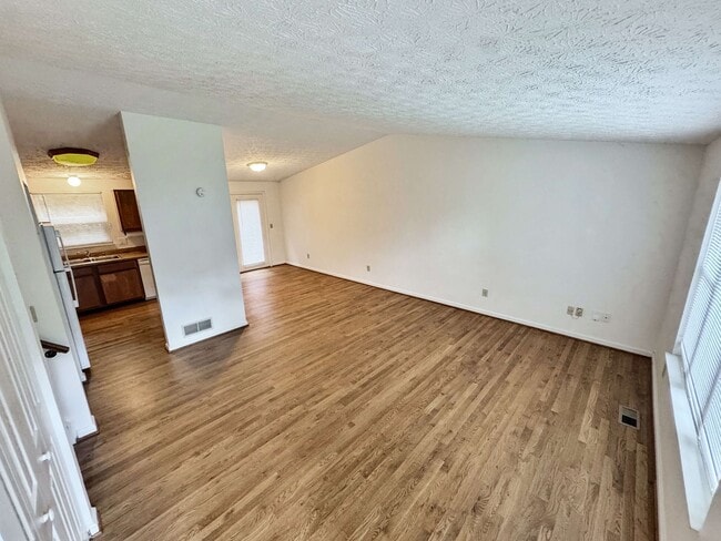 100 Roswell Farms Ct in Roswell, GA - Building Photo - Building Photo