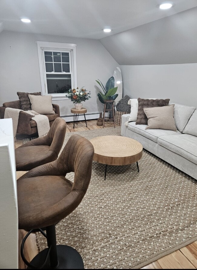 115 N Hull St, Unit 2nd floor