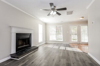 1623 Oak Knoll Ln in Charlotte, NC - Building Photo - Building Photo