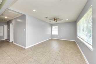 743 Eastlake St in Houston, TX - Building Photo - Building Photo