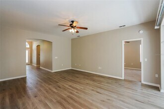 10724 Carloway Hills Dr in Wimauma, FL - Building Photo - Building Photo