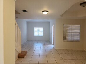 4965 Leeward Ln in Fort Lauderdale, FL - Foto de edificio - Building Photo