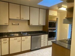 140 E Floresta Way in Menlo Park, CA - Building Photo - Building Photo