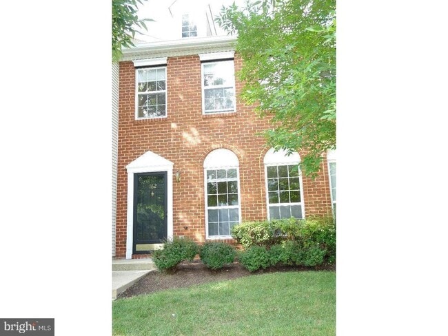 property at 162 Shrewsbury Ct