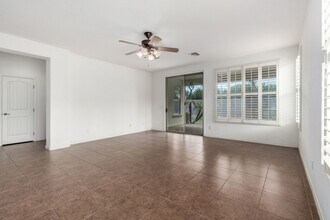 3721 S Vineyard Ave in Gilbert, AZ - Building Photo - Building Photo