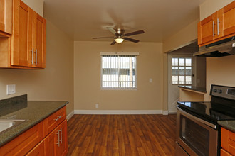 Palms at the Pruneyard in Campbell, CA - Foto de edificio - Interior Photo