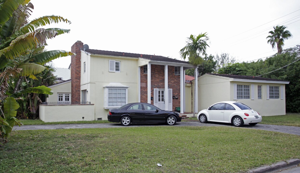 1500-1514 Salzedo St in Coral Gables, FL - Building Photo