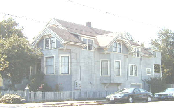 1533 Lafayette St in Alameda, CA - Building Photo - Building Photo