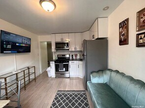 412 Kosciuszko St-Unit -3 in Brooklyn, NY - Building Photo - Building Photo