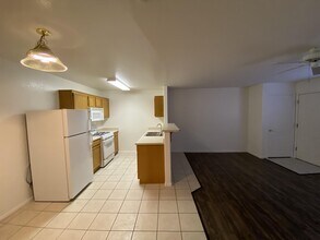 3980 E Owens Ave in Las Vegas, NV - Building Photo - Building Photo