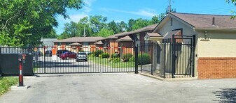 3369 Maize Rd, Unit 3369 in Columbus, OH - Building Photo