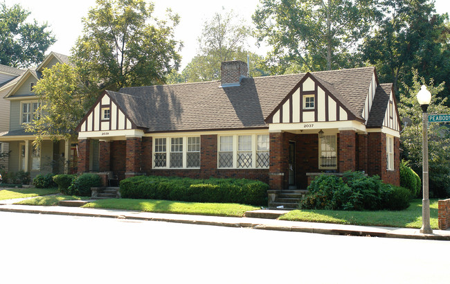 2037-2039 Peabody Ave in Memphis, TN - Foto de edificio - Building Photo