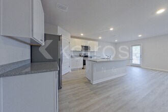 4618 Malay Cir in Pace, FL - Foto de edificio - Building Photo