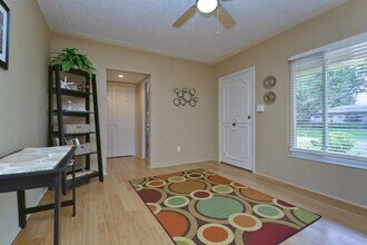 5850 24th Ave S in Gulfport, FL - Building Photo - Building Photo