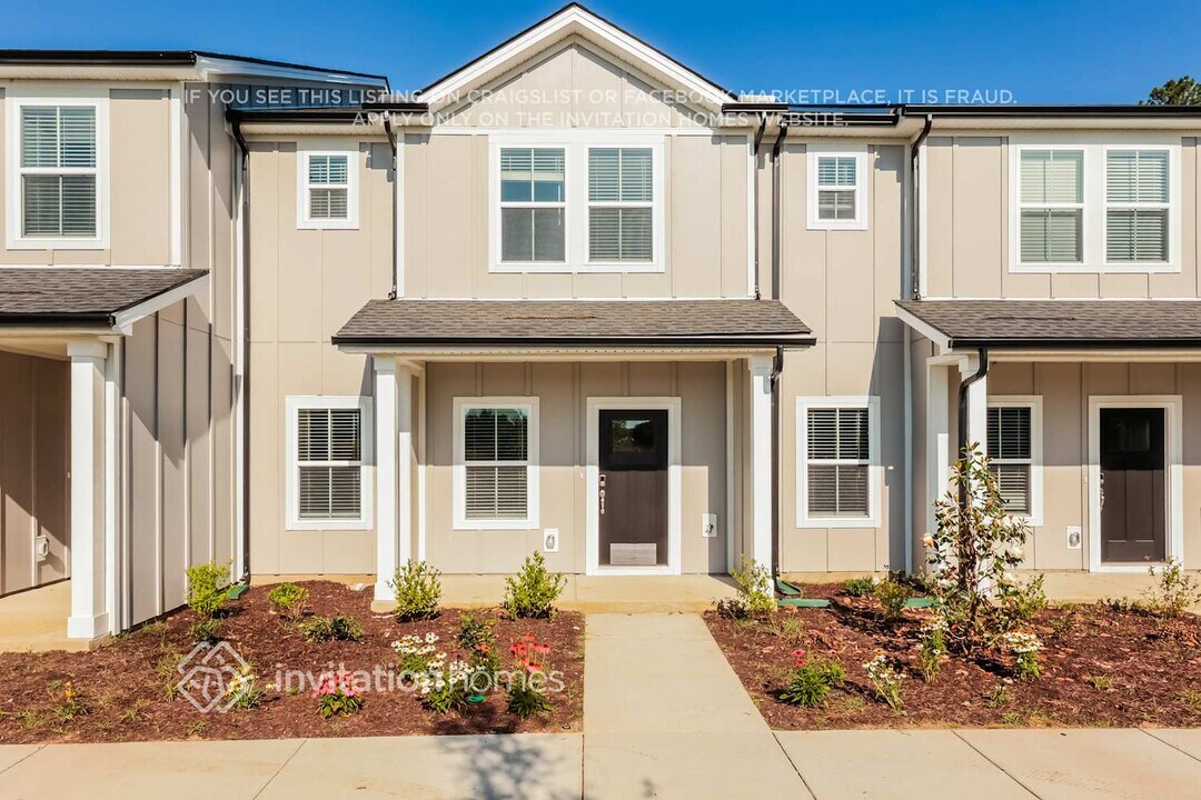 221 River Rock Dr in Lebanon, TN - Building Photo