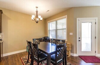 2133 Buckner Dr in Manhattan, KS - Building Photo - Building Photo