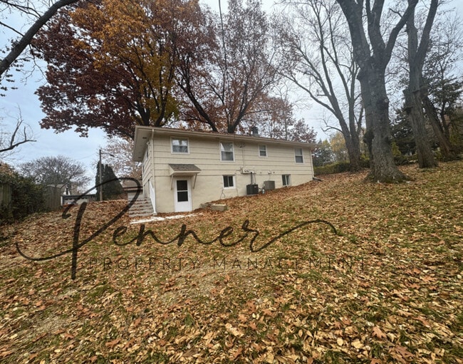 property at 1510 S Harvard Ave