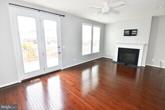 165 Solara Dr in Winchester, VA - Building Photo - Building Photo