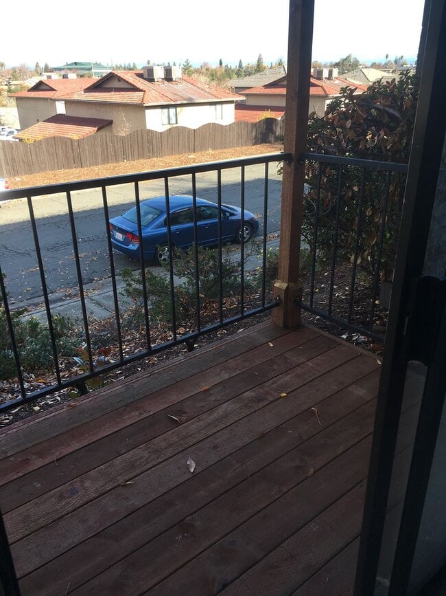 property at 813 Mission Sierra Ct