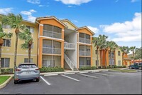 6300 Aragon Way in Ft. Myers, FL - Building Photo - Building Photo