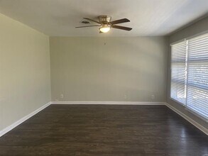 2513 Greenway St in Arlington, TX - Building Photo - Building Photo