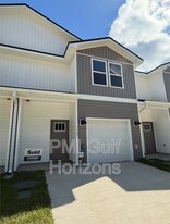 710 Giese Ln in Pensacola, FL - Building Photo