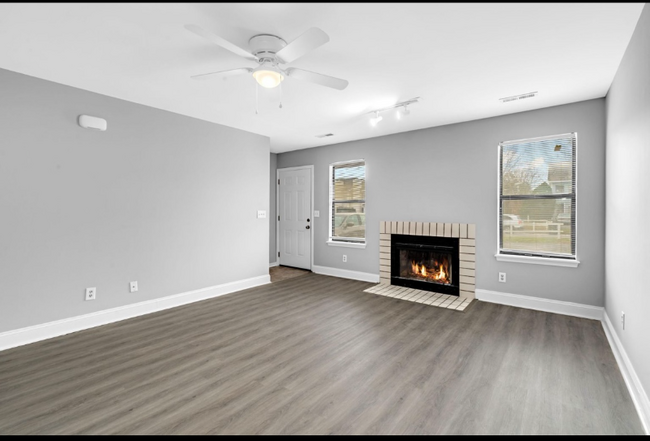 256 Pine Shadow Dr in Goose Creek, SC - Building Photo - Building Photo