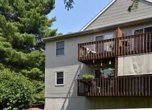 516 Maplewood Ave in Mohnton, PA - Building Photo - Building Photo