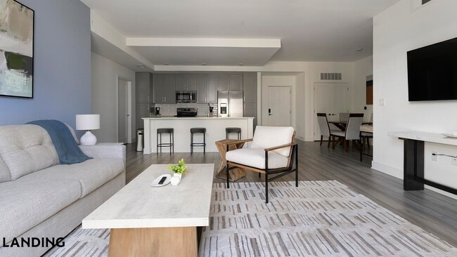 2250 McGregor Blvd, Unit 1230 in Ft. Myers, FL - Foto de edificio - Building Photo