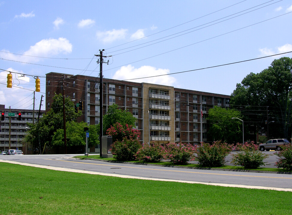 High Rise Senior in Rome, GA - Building Photo