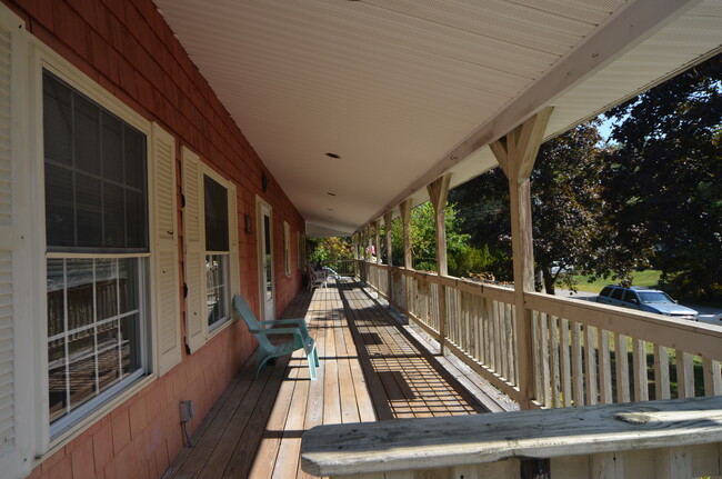 23 Ames Ave in Wrentham, MA - Building Photo - Building Photo