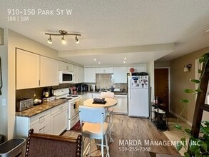 150 Park St W in Windsor, ON - Building Photo - Building Photo