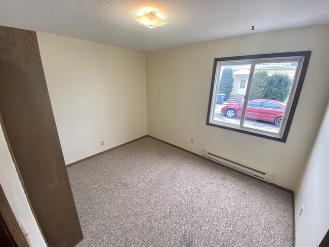 2825 31st St S, Unit 1 in La crosse, WI - Building Photo - Building Photo