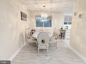 6910 Fern Pl in Annandale, VA - Building Photo - Building Photo
