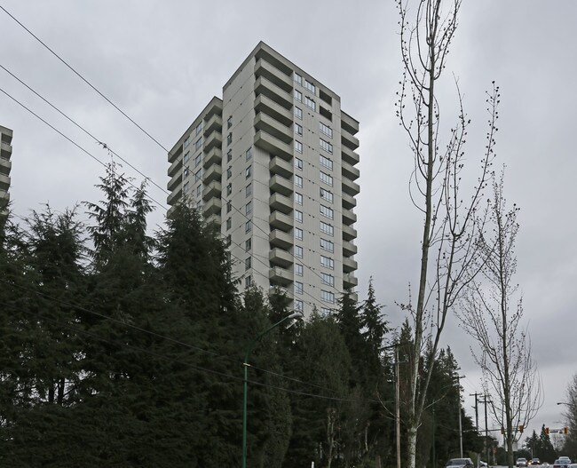 5645 Barker in Burnaby, BC - Building Photo - Building Photo