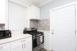 1417 W Hutchinson St in Chicago, IL - Building Photo - Building Photo