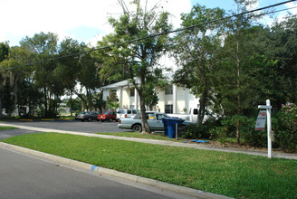 Brookwood Terr. in Clearwater, FL - Building Photo - Building Photo