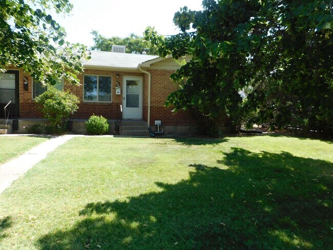 property at 1530 N 15th St