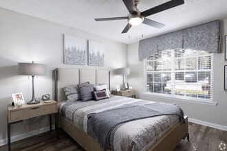 The Summit at MetroWest in Orlando, FL - Building Photo - Building Photo