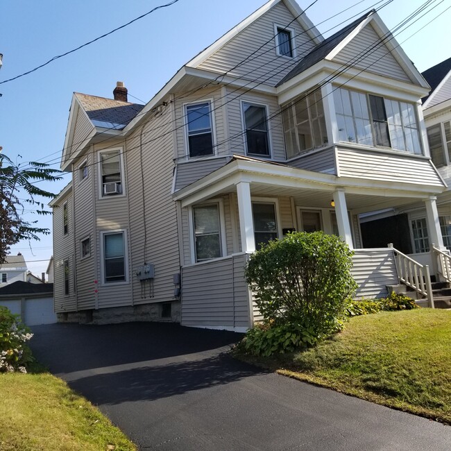1753 Eastern Pky, Unit Apt 3