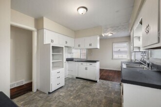 3337 Houston St in Indianapolis, IN - Building Photo - Building Photo