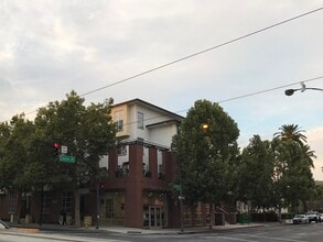 1 E Julian St, Unit 311 in San Jose, CA - Building Photo - Building Photo