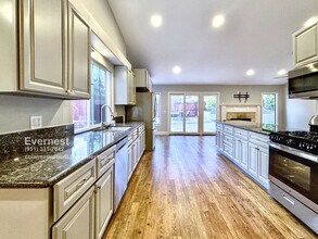 3218 Calle Vallarta in Carlsbad, CA - Building Photo - Building Photo
