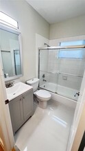 5264 NW 113th Pl in Doral, FL - Building Photo - Building Photo