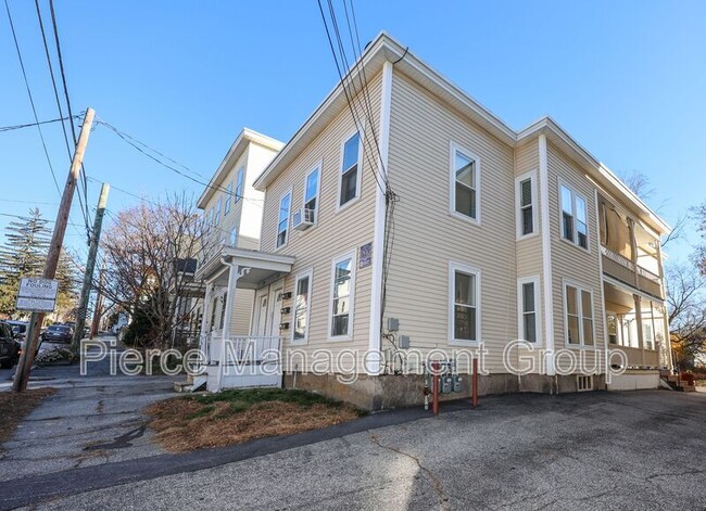 317 E High St in Manchester, NH - Foto de edificio - Building Photo