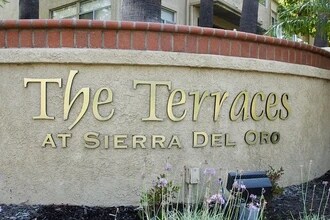 3140 Castelar Ct, Unit 104 in Corona, CA - Building Photo - Building Photo